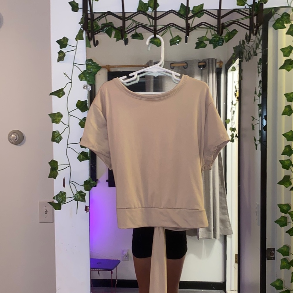 Open Back Cropped tee